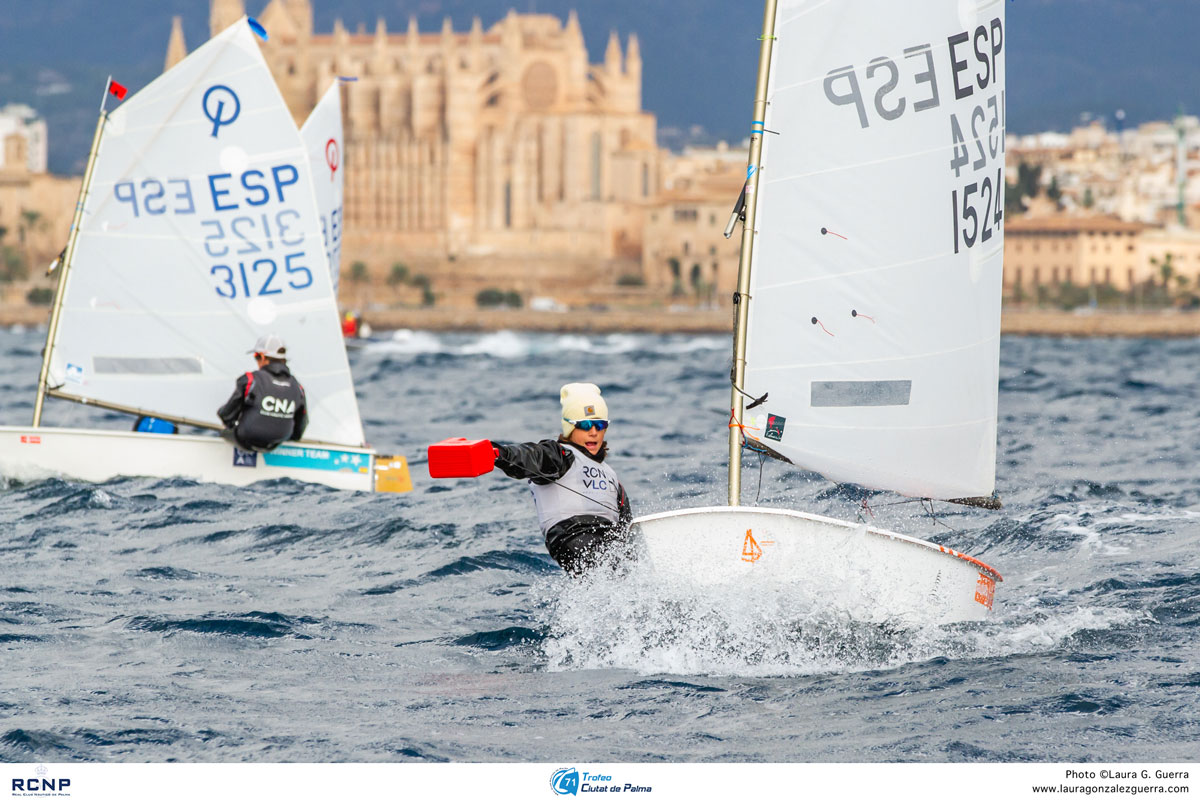 noticias náuticas, actualidad náutica, 73 trofeo ciutat de palma, optimist, bahía de palma, rcnp, re