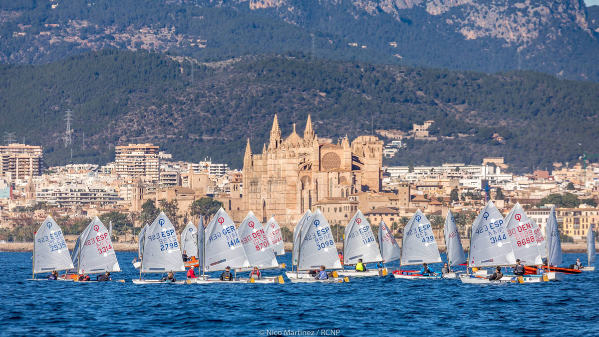 Más de 350 embarcaciones participan en el Trofeo Ciutat de Palma