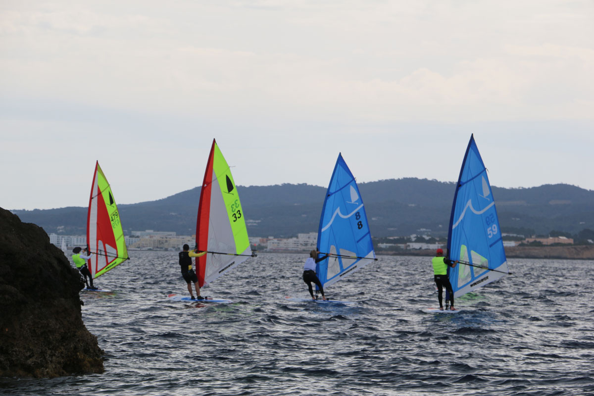 actualidad náutica, noticias náuticas, club nàutic sant antoni, es nàutic, international windsurfer 