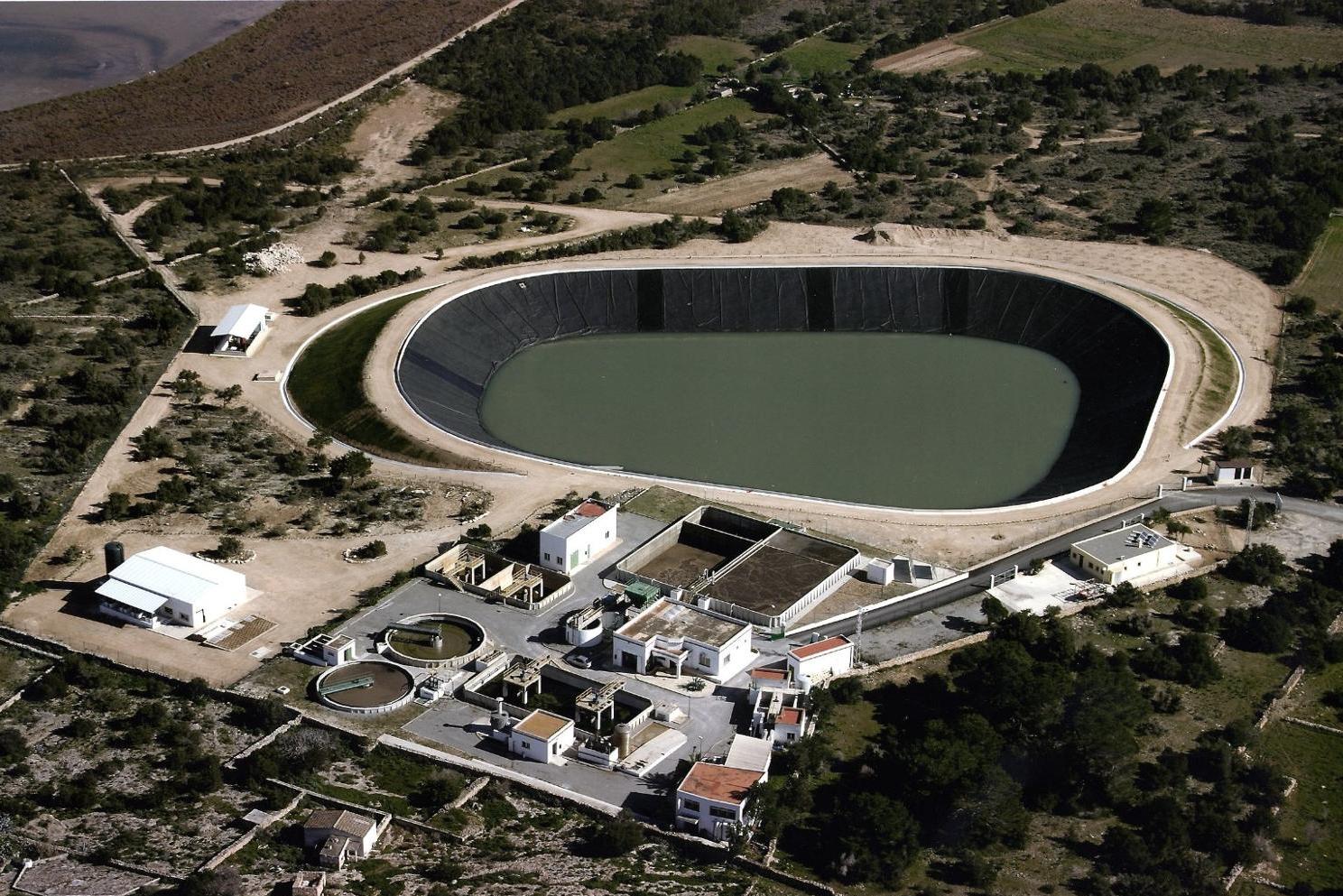 La Agencia Balear del Agua estudiará el impacto de los nuevos emisarios de Can Bossa y Formentera