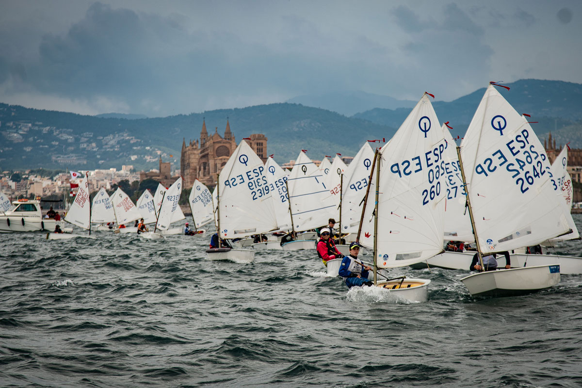 El Trofeo Mama Optimist (S.M. La Reina) celebra su 44ª edición