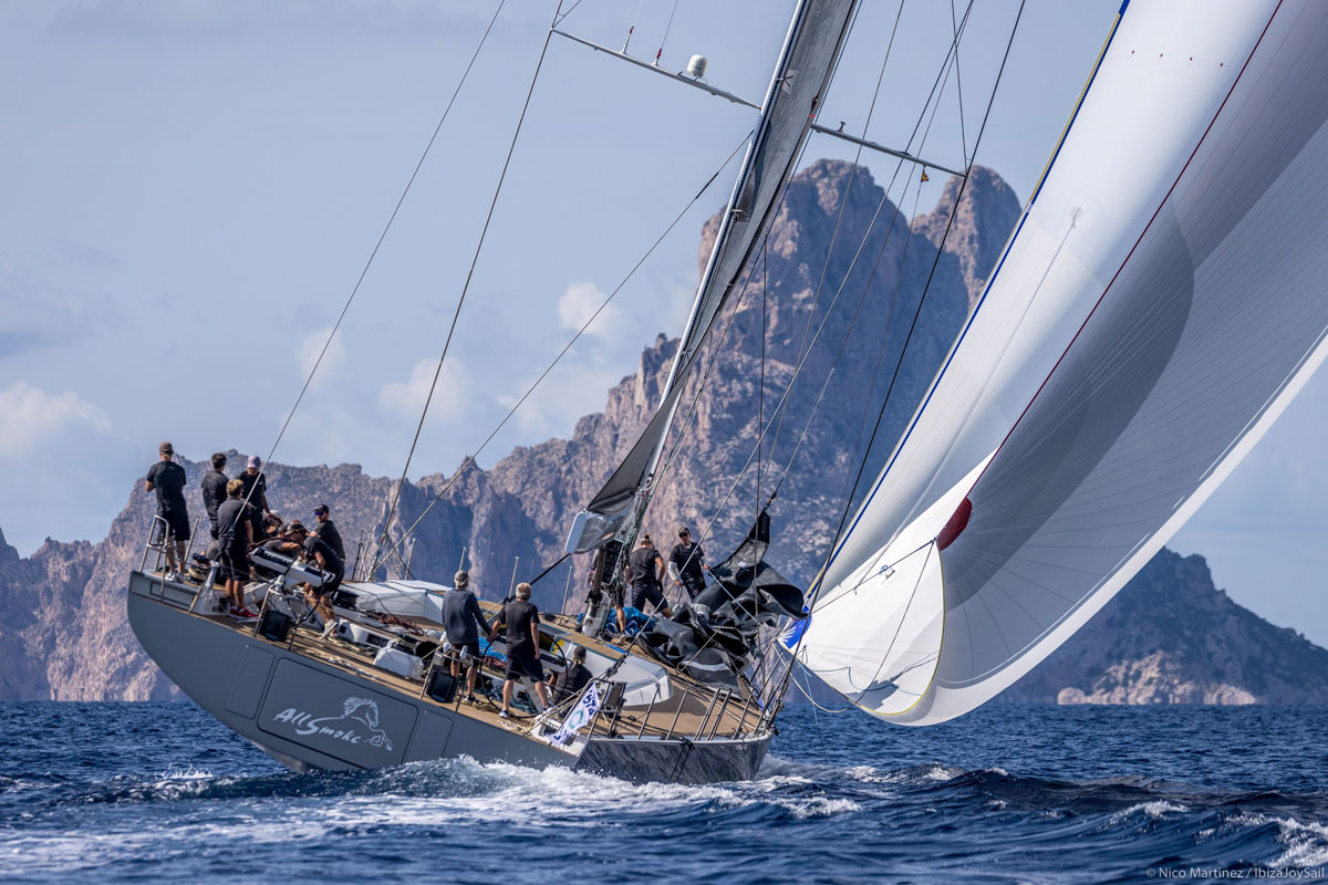  Comienza la cuenta atrás para la regata más exclusiva de superyates, la Ibiza JoySail