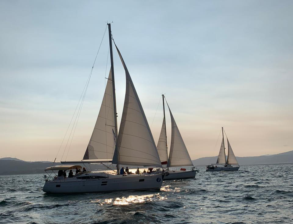 Los peregrinos por mar finalizan la travesía de 