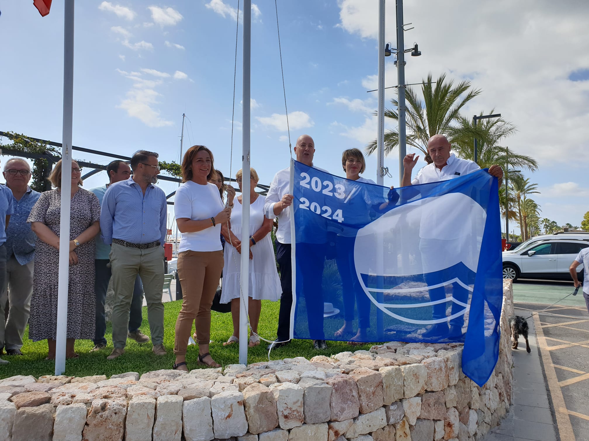 Alcudiamar recibe por vigésimo séptimo año consecutivo la Bandera Azul