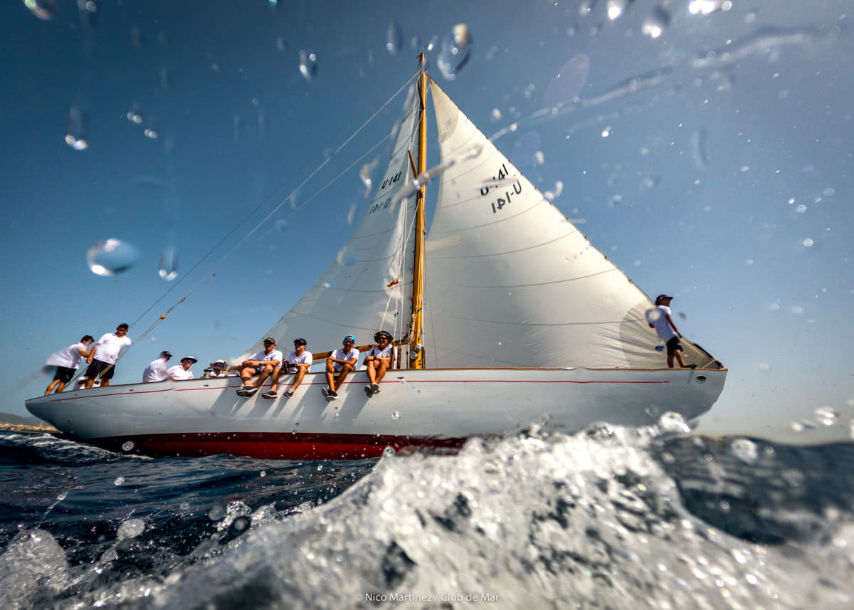 Barcos espías, veleros de época y con mucha historia se darán cita en la Illes Balears Clàssics