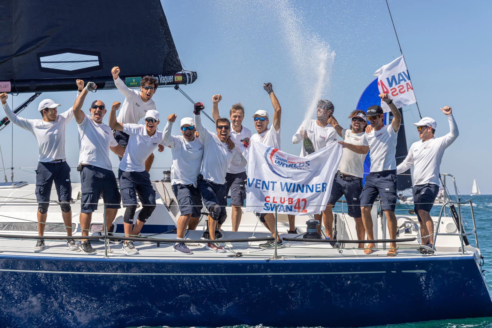 El “Nadir” galardonado con el Premio Nacional de Vela Terras Gauda como el mejor barco del año