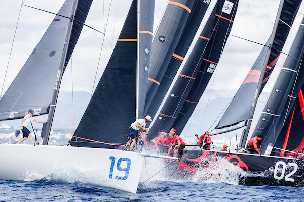 The Puerto Portals 52 SUPER SERIES launches with a collision and “Phoenix” as first leader