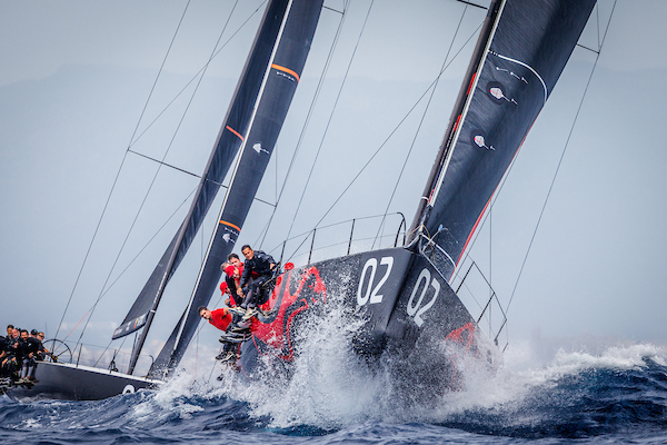 The hard weather conditions adjust to fight for the title of the 52 SUPER SERIES