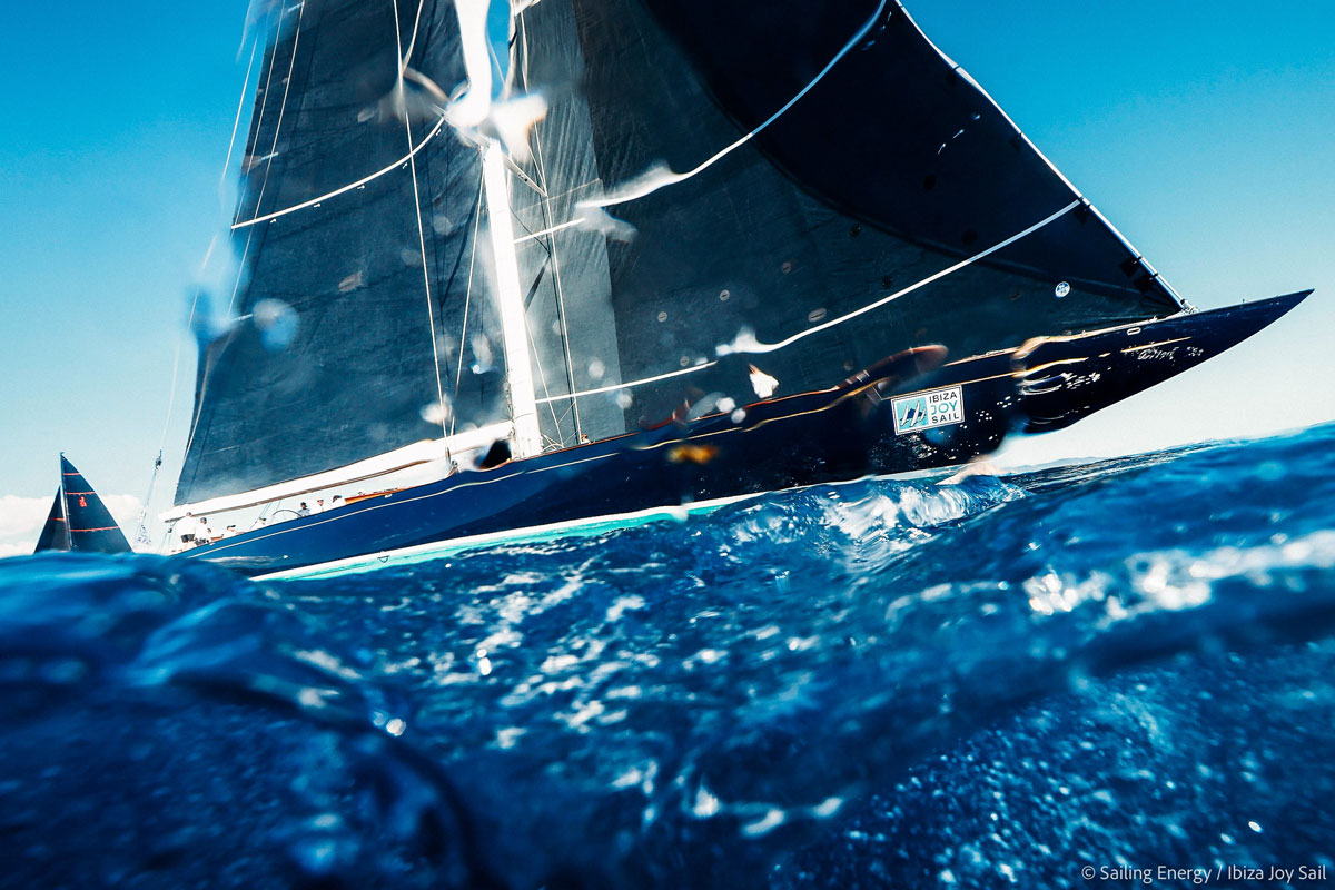 The majestic J-classes puts on a show at the premiere of the Ibiza JoySail