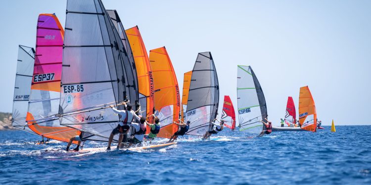 La élite de la clase Raceboard se pone a prueba en Ibiza