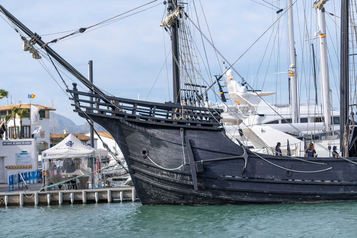 The Nao Victoria unveils the history of the first round-the-world voyage in Alcudiamar