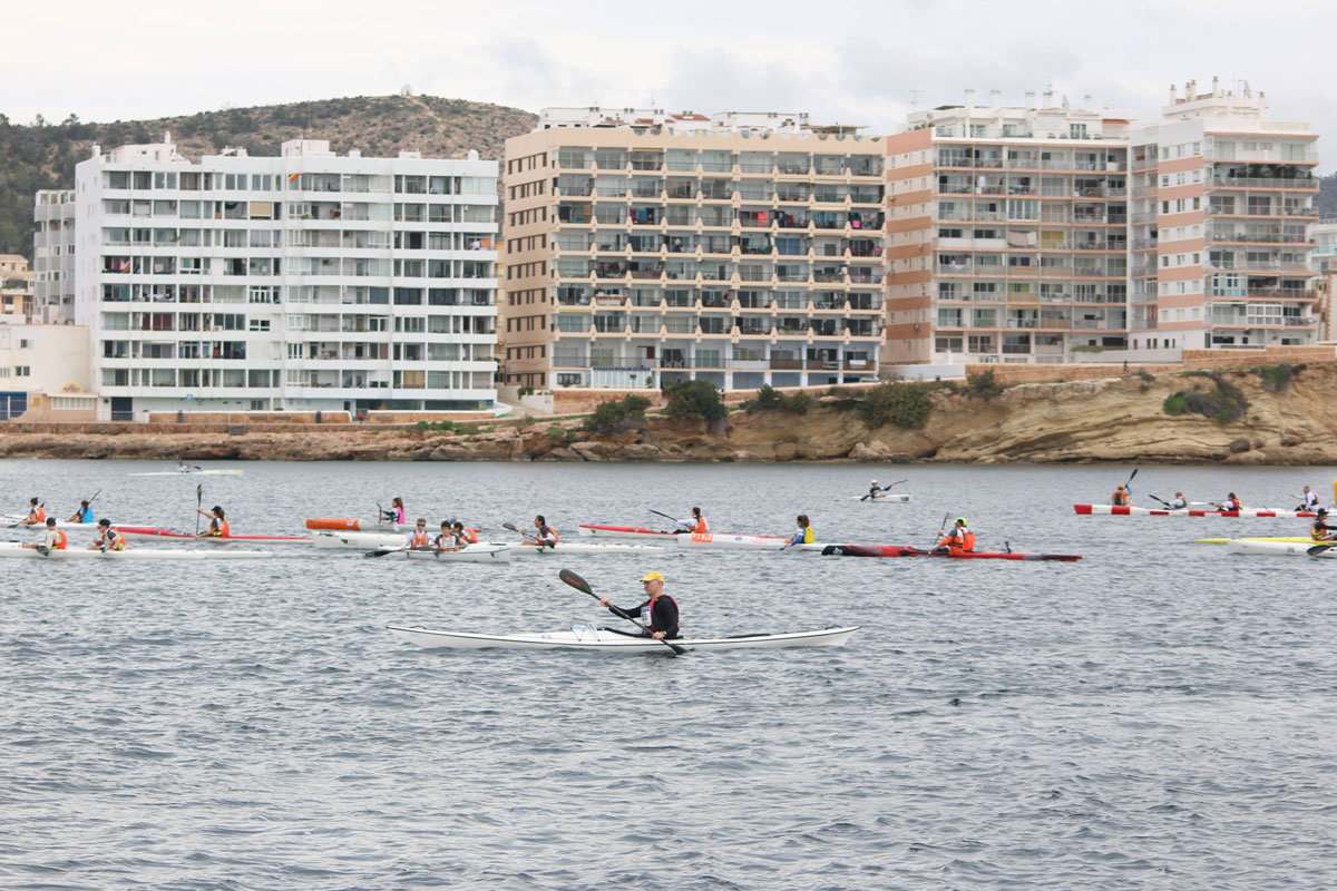 La XIII Copa Balear de Kayak de Mar se estrena en el Club Nàutic Sant Antoni