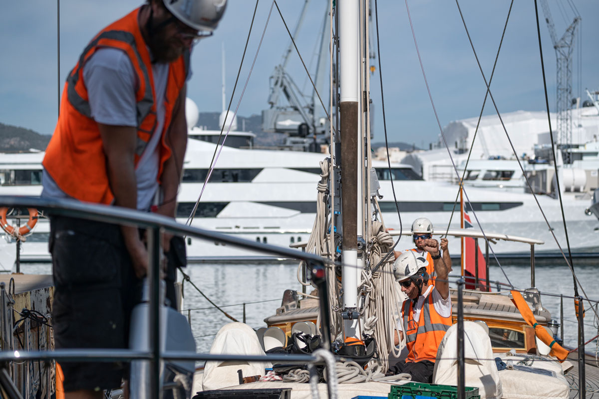 The young people of the islands are trained in sailing