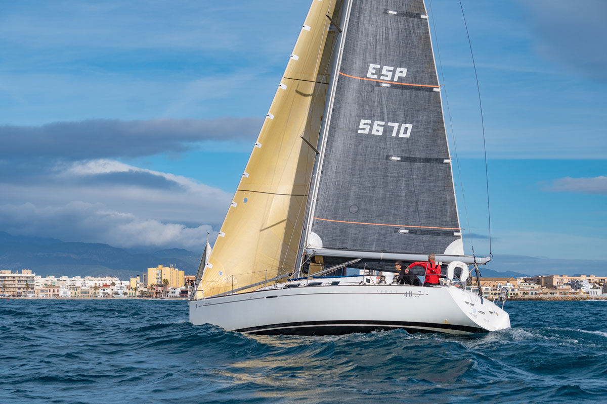 The CN Portitxol prepares for the first race of the Sabatines Trophy