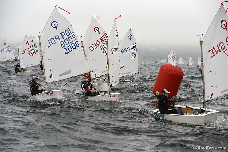 The sailor of the CN Arenal Amalia Coll female runner-up of the 34th Palamós Optimist Trophy