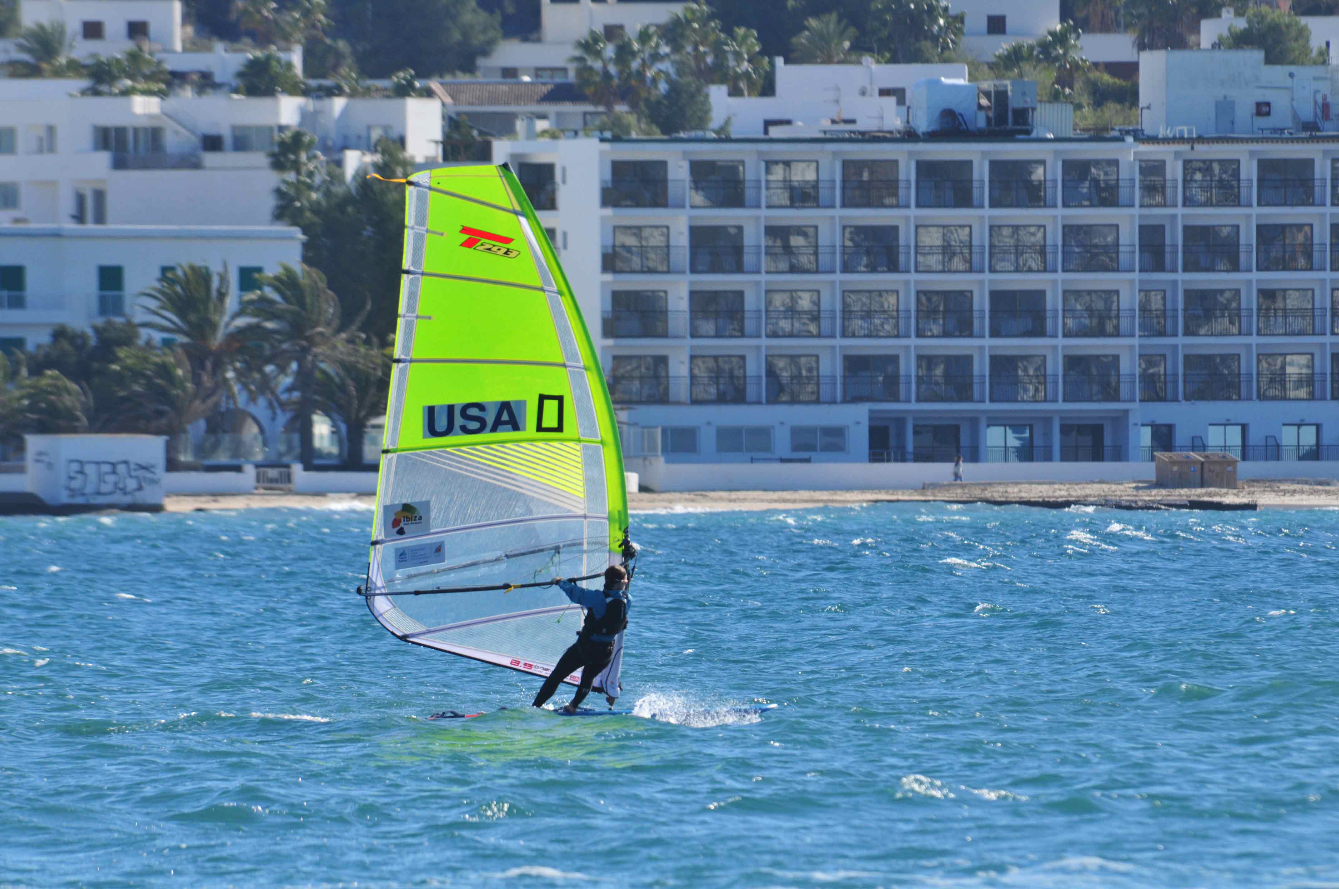 Oren del Álamo, de Es Nàutic, ganadora del Campeonato de Baleares de Windsurfer