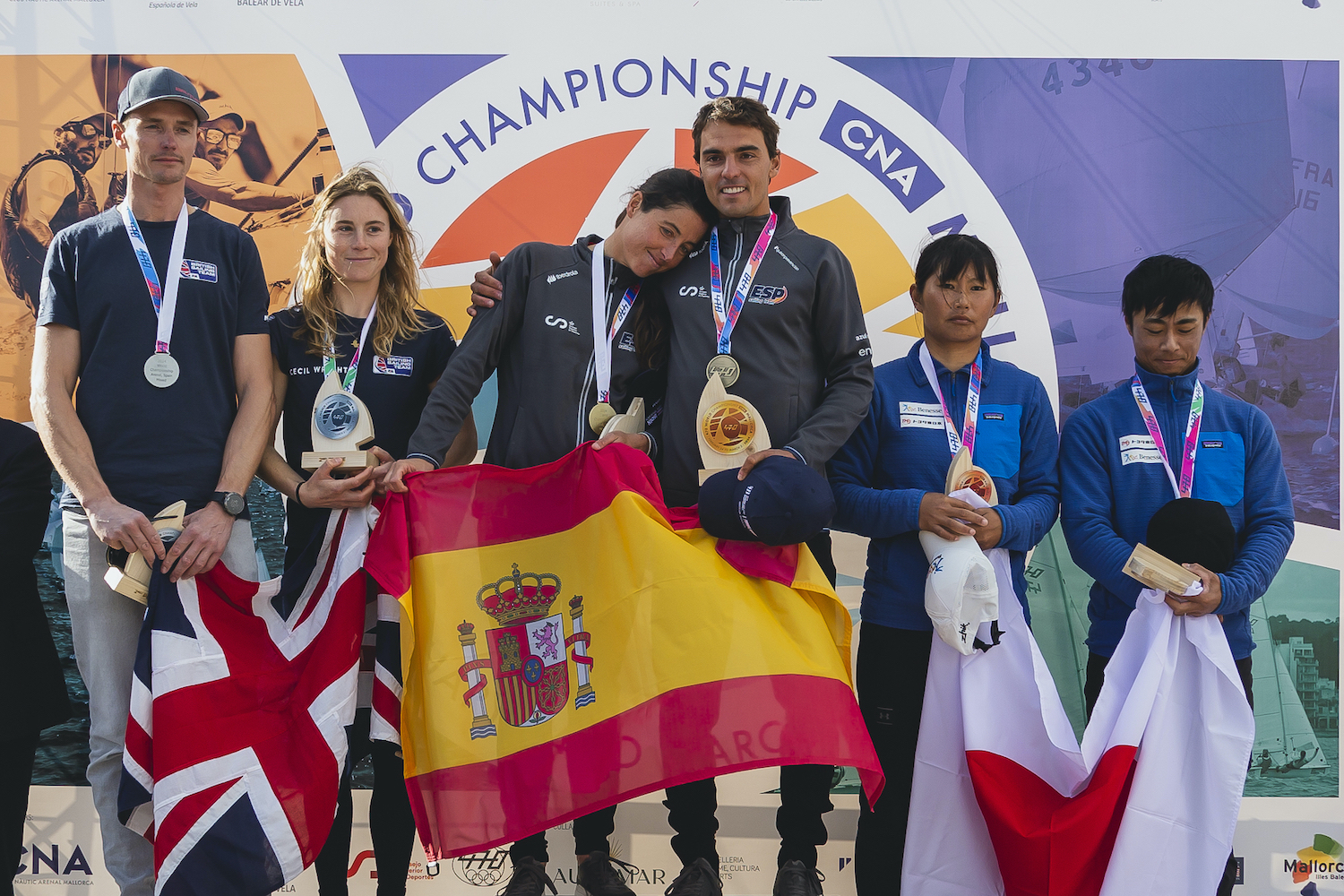 El Club Nàutic S'Arenal corona a Jordi Xammar y Nora Brugman campeones del mundo de 470