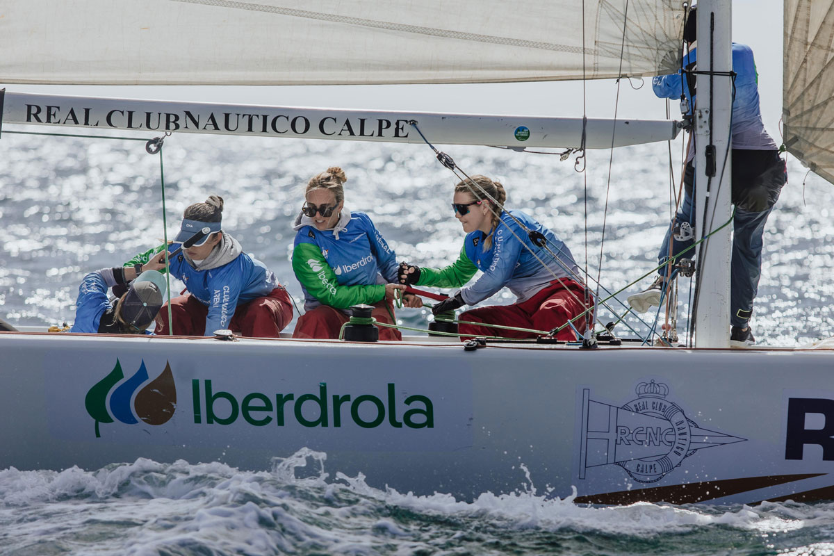 Balearic crews sweep the board in the second race of the Iberdrola Women's Sailing League