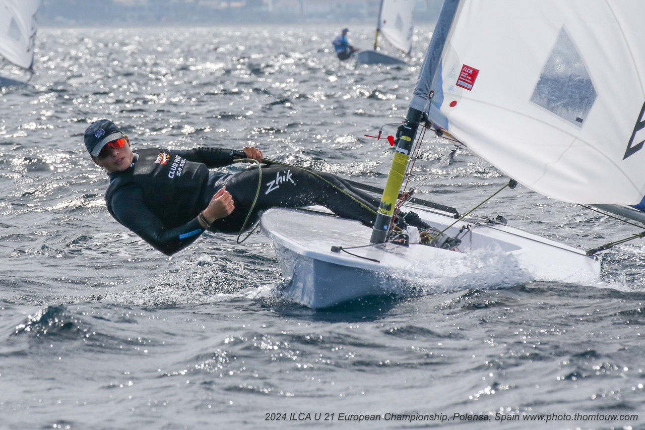 The sailor of the CN Sa Ràpita Marga Perelló makes the level harder at the European Sub21 of ILCA