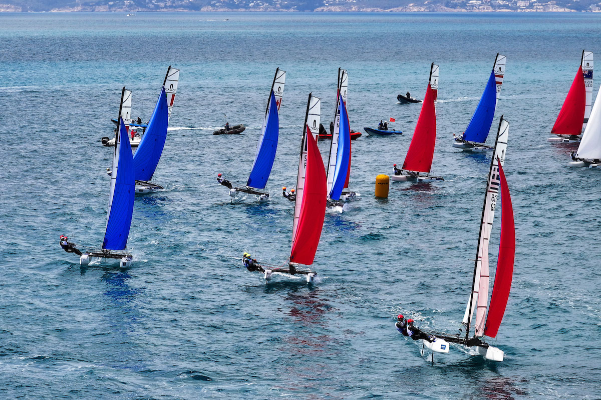 The sailors start the fight to enter the Medal Race of the 53 Trofeo Princesa Sofia Mallorca