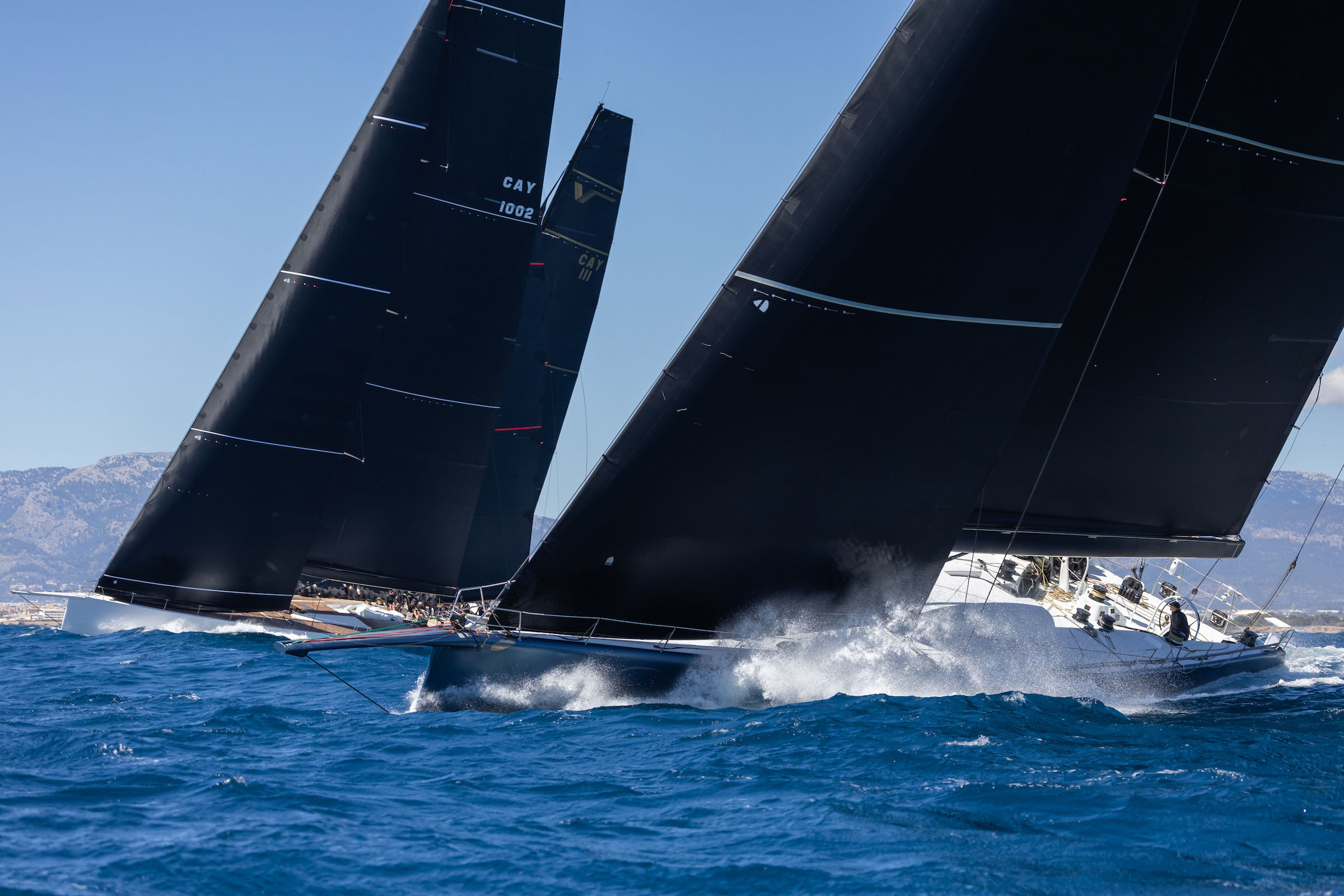 Swell and wind put the PalmaVela fleet to the test