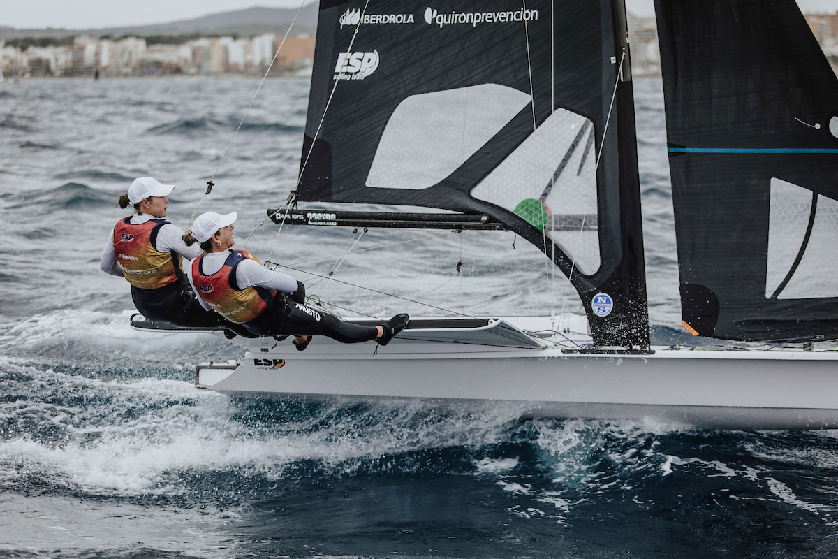 The balearic sailors are tested at the race in France