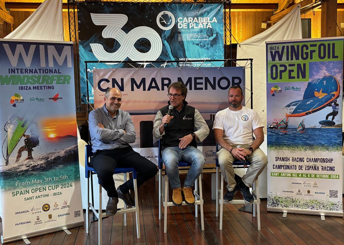 El director técnico del Club Nàutic Sant Antoni da a conocer la clase windsurfer
