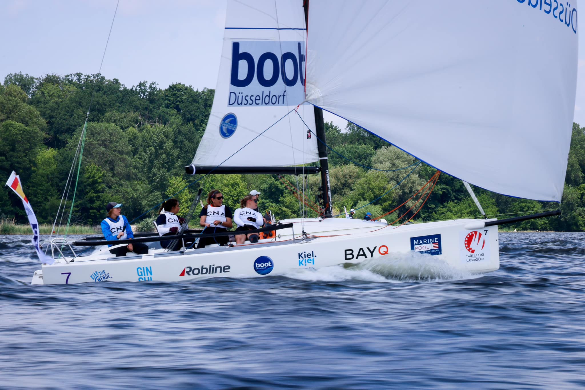 El equipo femenino del CN Arenal compite al máximo nivel en la Women’s Sailing Champions League