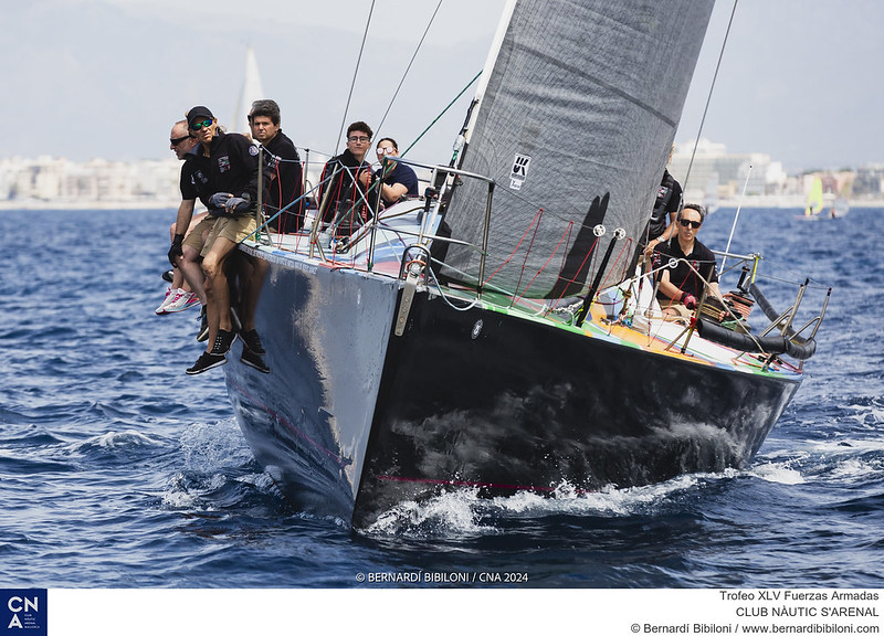 La bahía de Palma, escenario de una exitosa y  multitudinaria “XLV Regata Fuerzas Armadas”