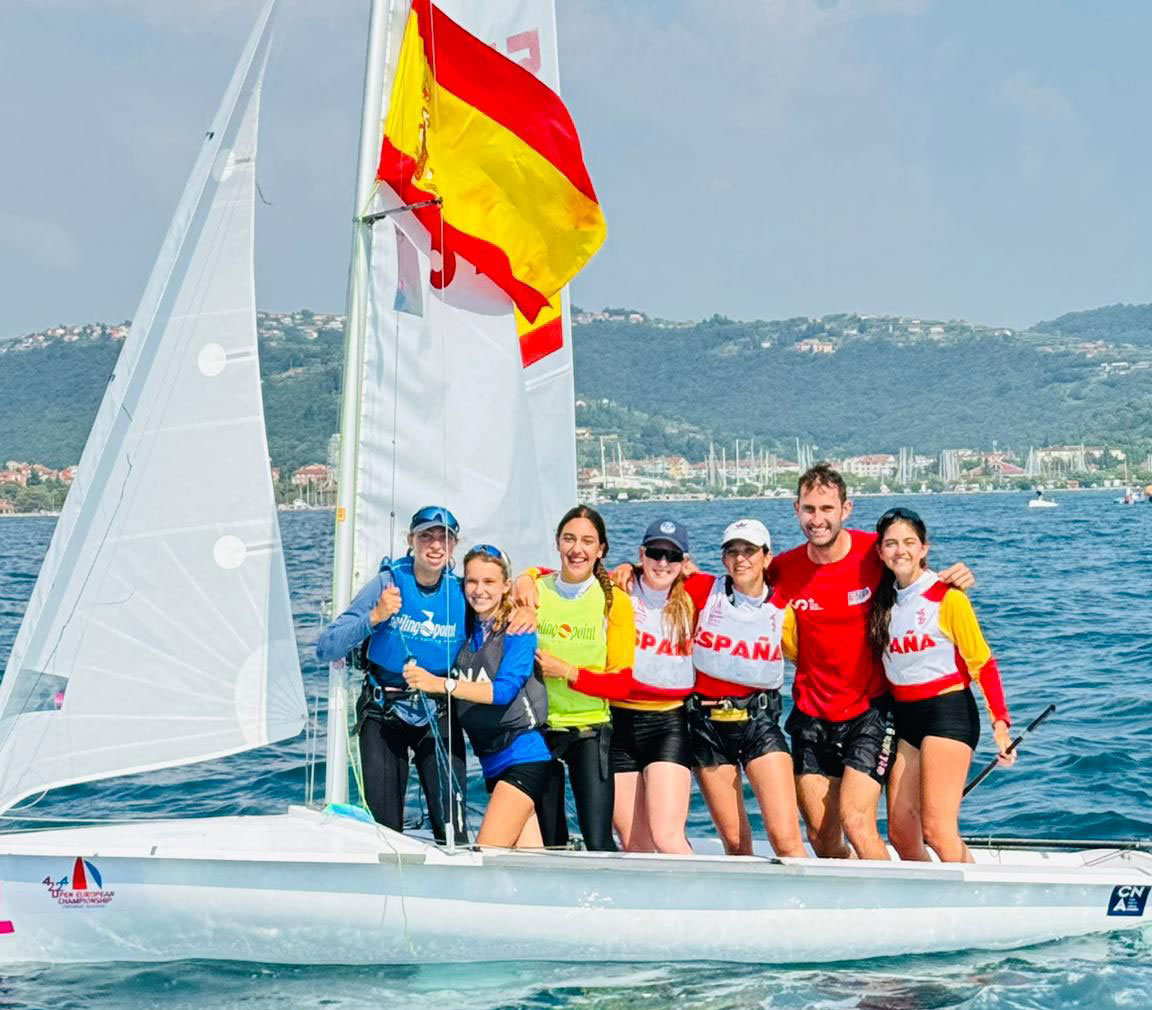 Neus Fernández y Martina Gomila se coronan en el europeo de 420