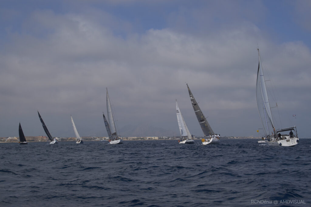 actualidad náutica, noticias náuticas,  ‘Nàutic Café del Mar’, Club Nàutic Sant Antoni (CNSA), LIII 