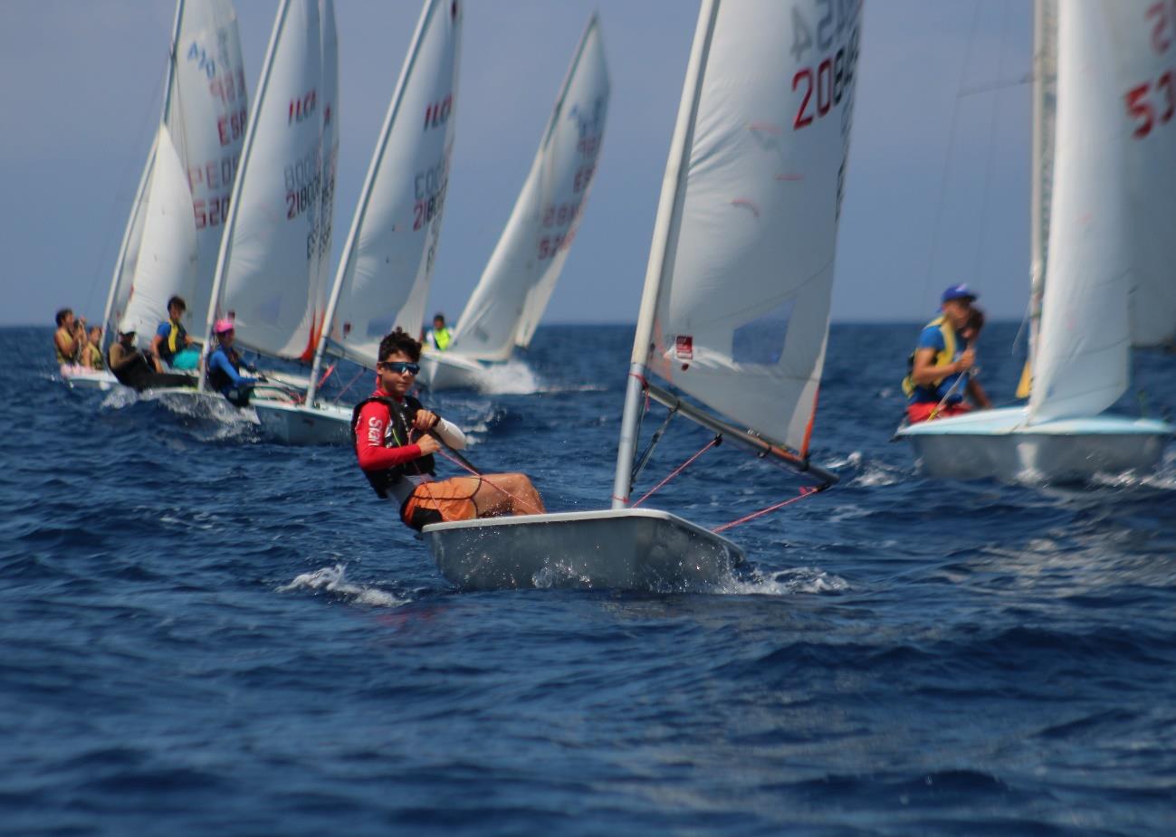 La vela ligera protagonista del Trofeo Virgen del Carmen del Club de Vela Puerto de Andratx