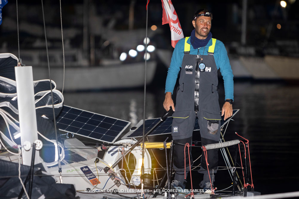 Felip Moll se prepara para la segunda etapa de la 10º  edición de la regata Oceánica SAS