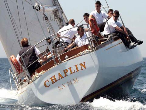 El velero de la Armada italiana “Chaplin” recala en Palma