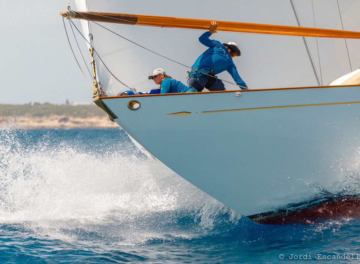 La Copa del Rey Repsol de Barcos de Época encauza la recta final