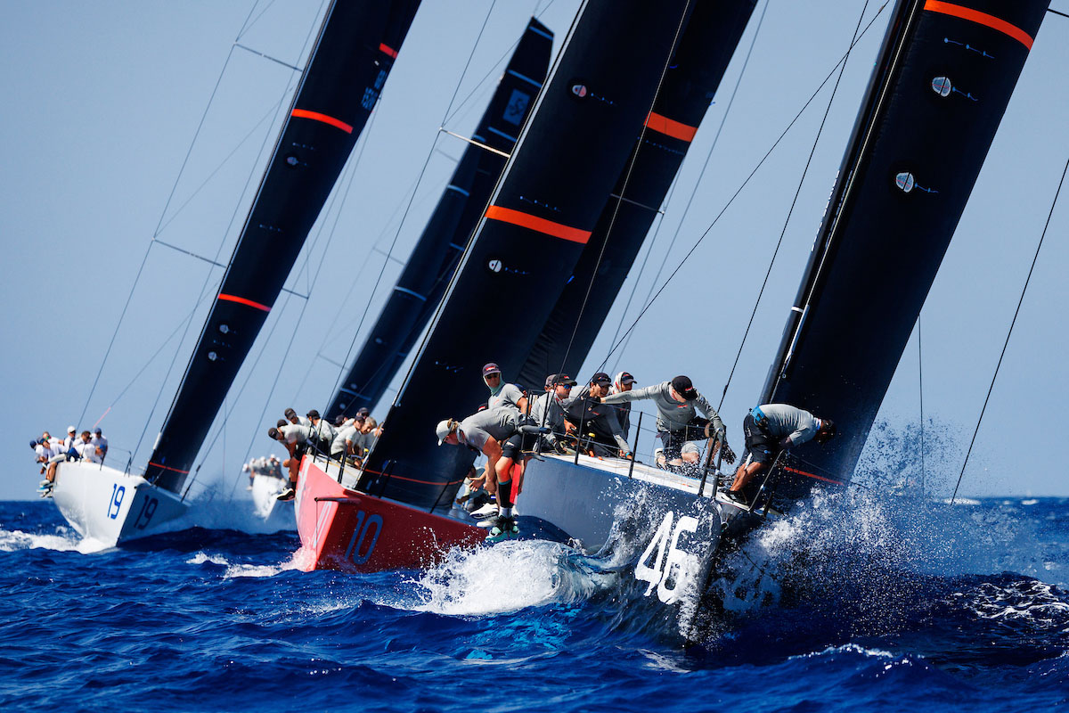 Comienza la batalla final por el título de 52 SUPER SERIES en Puerto Portals