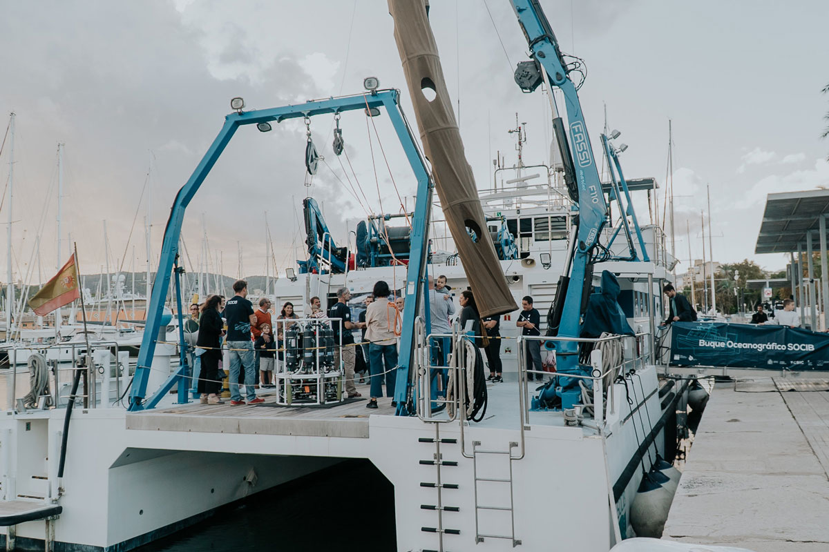 La ICTS SOCIB da a conocer el Buque Oceanográfico y sus investigaciones en la Nit de la Recerca