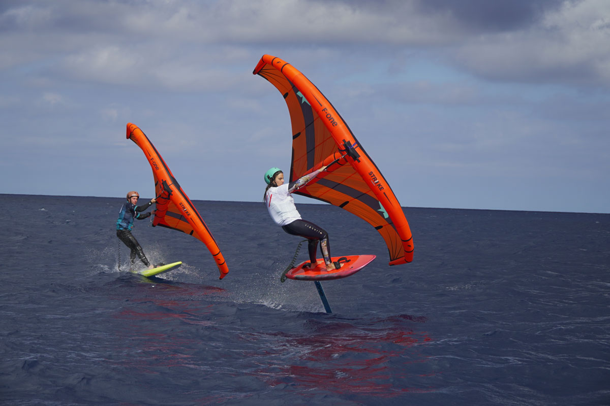 Los juveniles mandan en la tabla provisional del Ibiza Wingfoil Open Campeonato de España de Racing