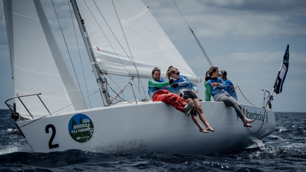 Las chicas del Club Nàutic S’Arenal se juegan la Liga Iberdrola de Vela Femenina