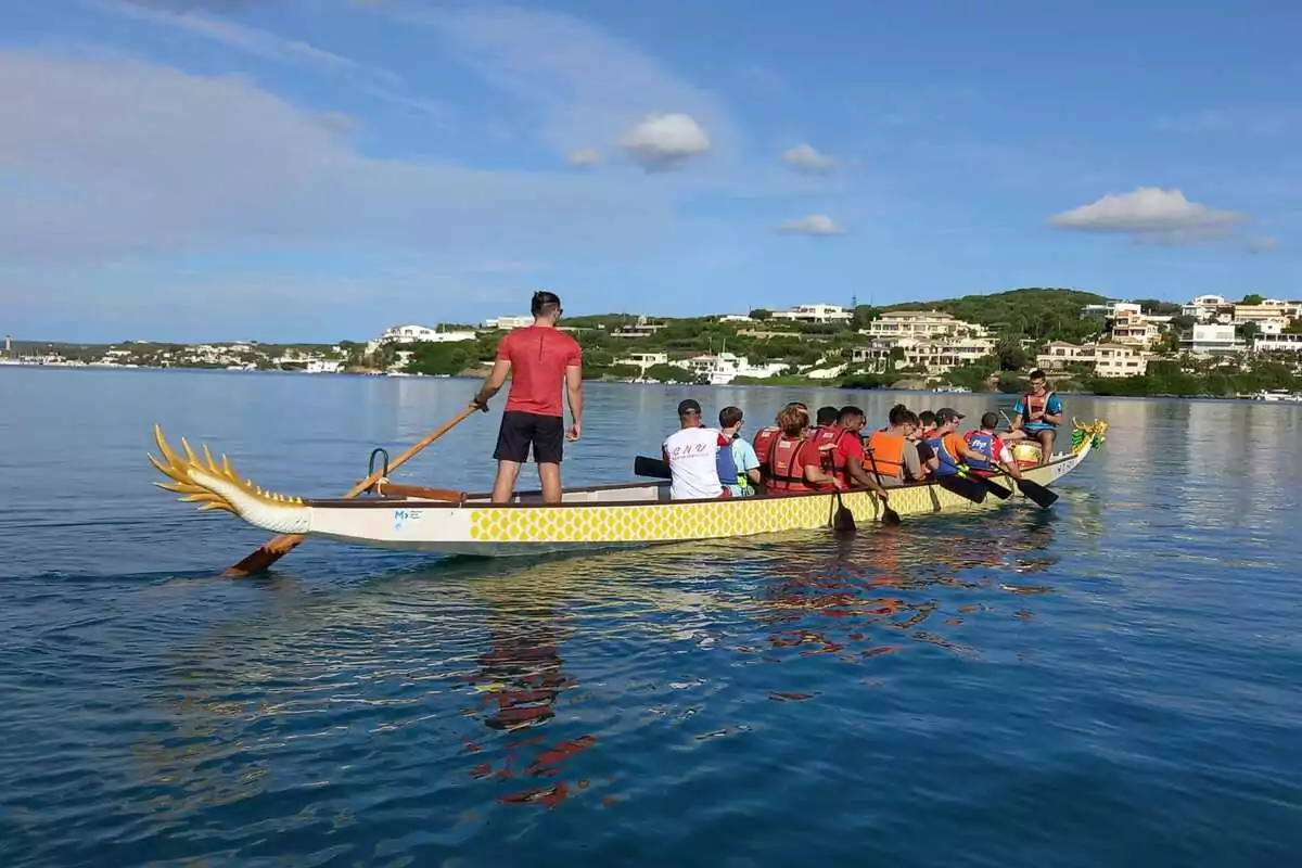 El puerto de Maó abre sus puertas a la sociedad