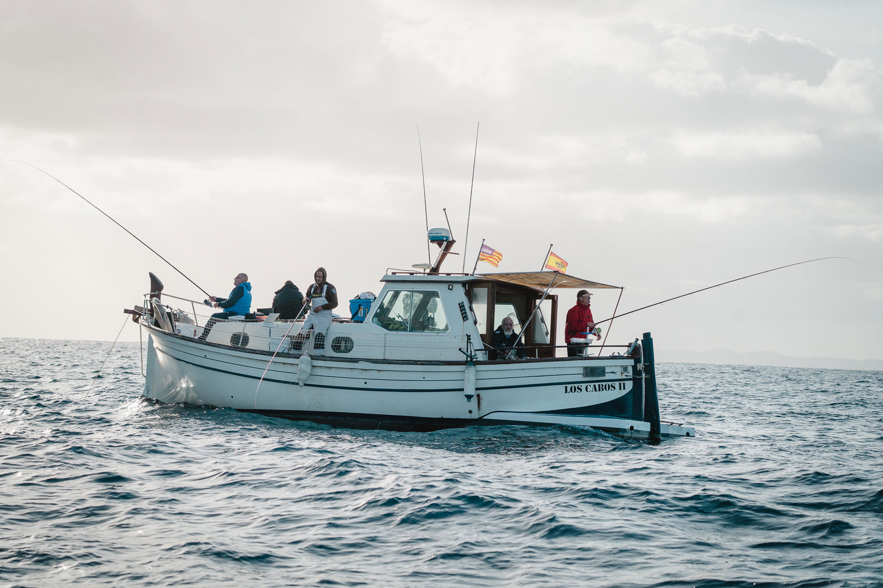 ACTUAlidad náutica, noticias náuticas, campeonato baleares, pesca, embarcación fondeada, club nàutic