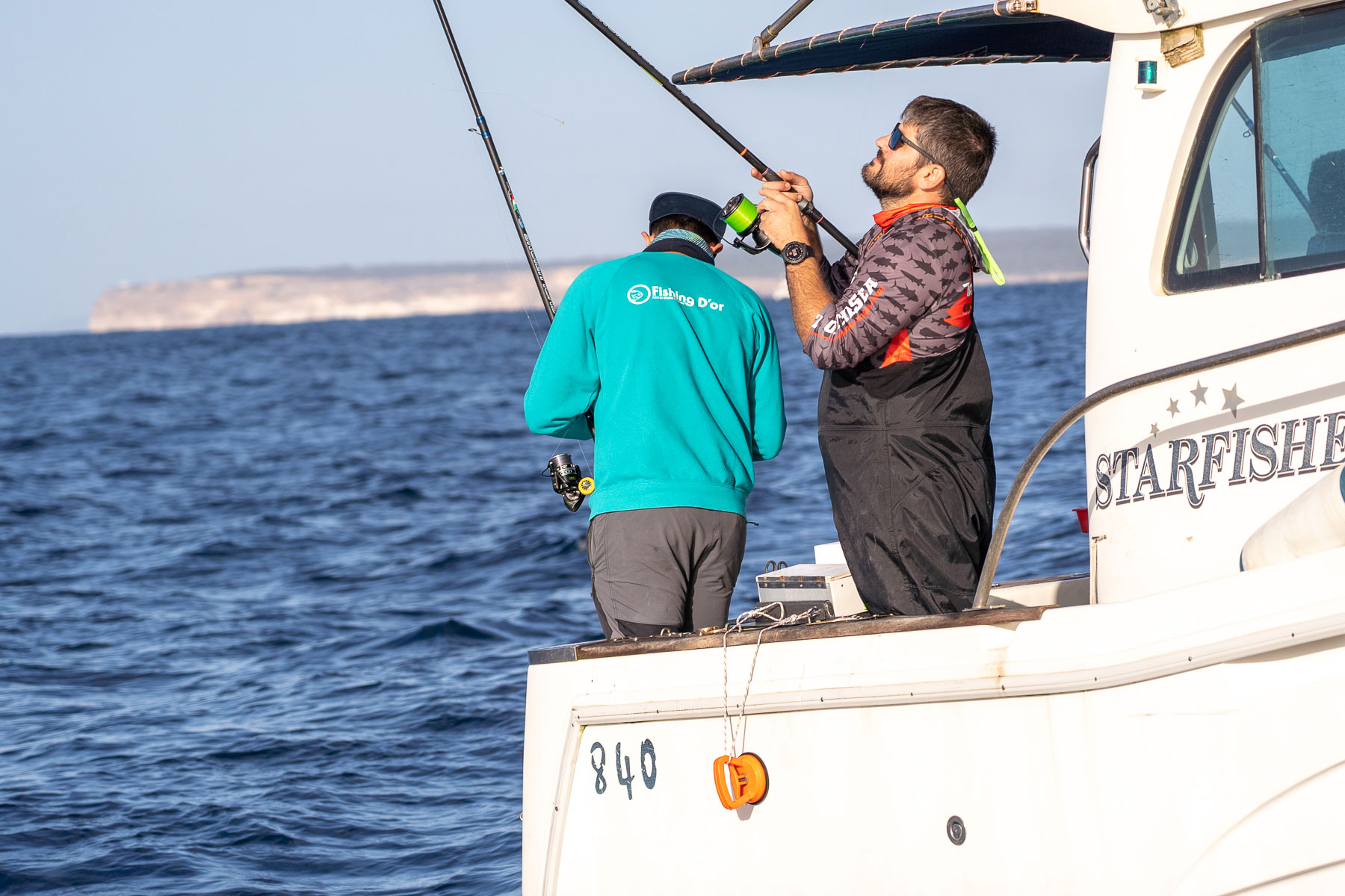 ACTUAlidad náutica, noticias náuticas, campeonato baleares, pesca, embarcación fondeada, club nàutic