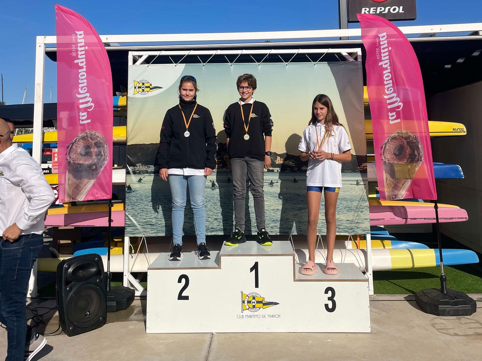 Un centenar de piragüistas compiten en la 2ª Copa Consell Insular Menorca y el Trofeo San Silvestre