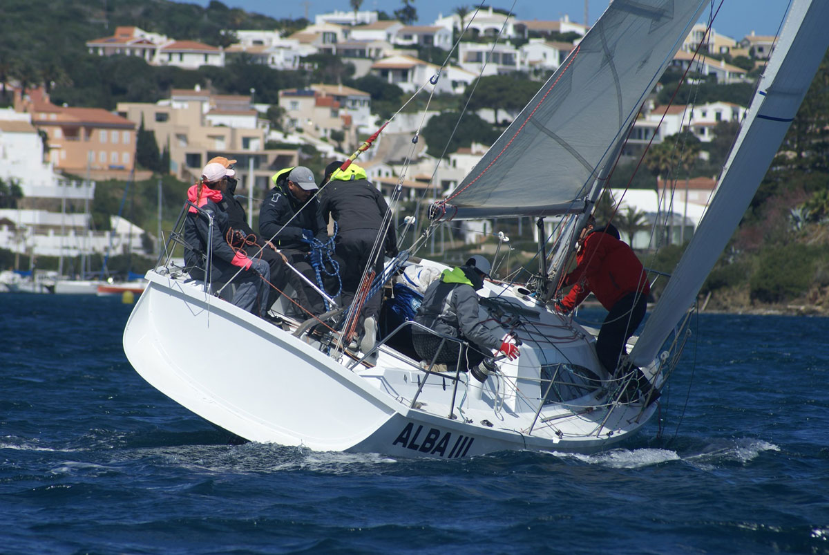 actualidad náutica, noticias náuticas, club marítimo mahón, mireia garcía, vela, regata, embarcación