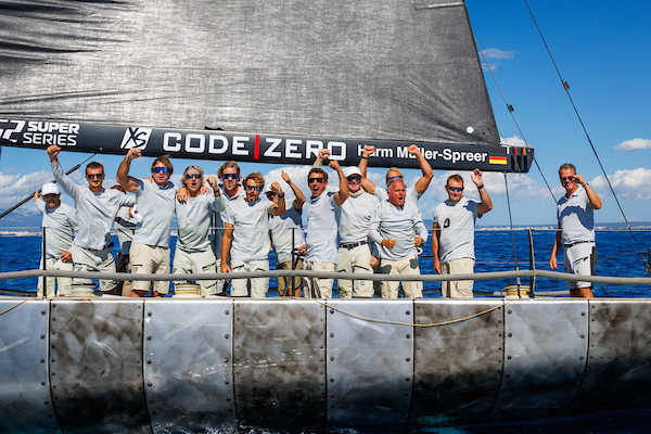 “Platoon” wins the title of the 52 SUPER SERIES 2023 at Puerto Portals