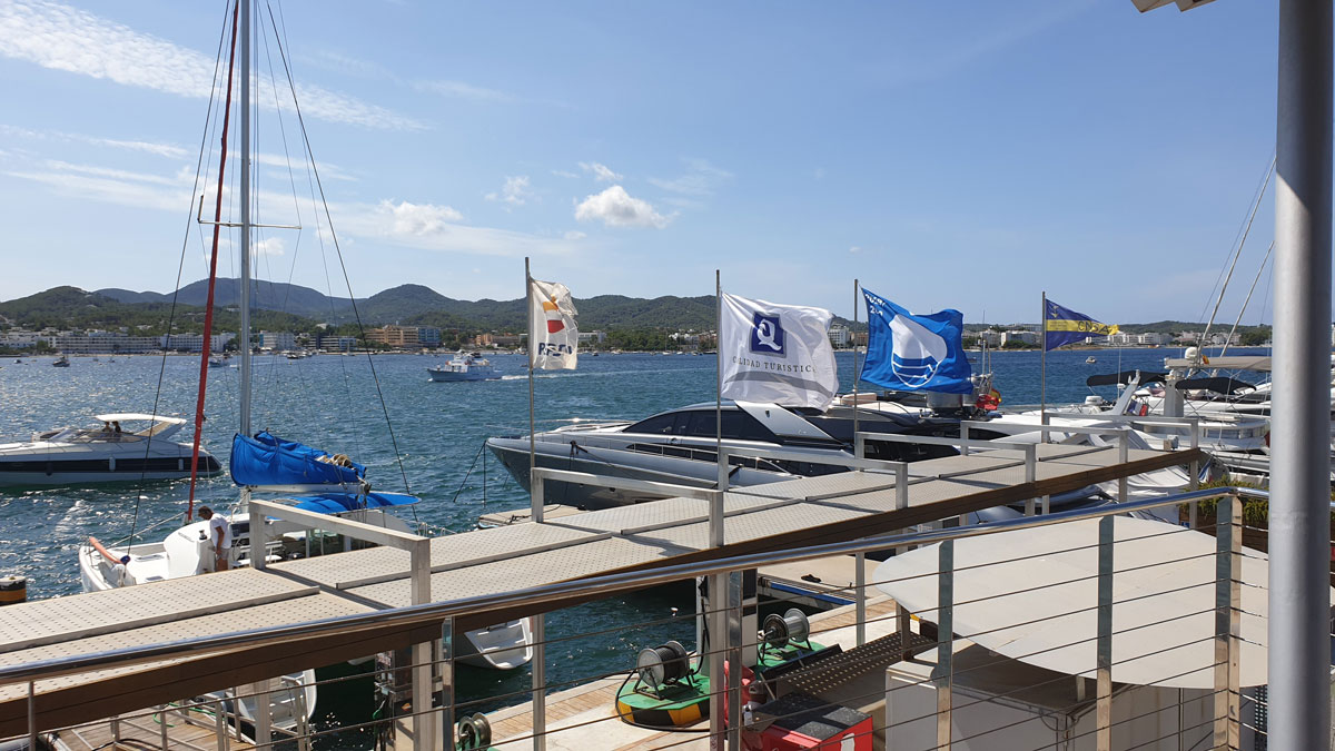 More than 40 Blue Flags will wave at the beaches and port facilities of the Balearic Islands