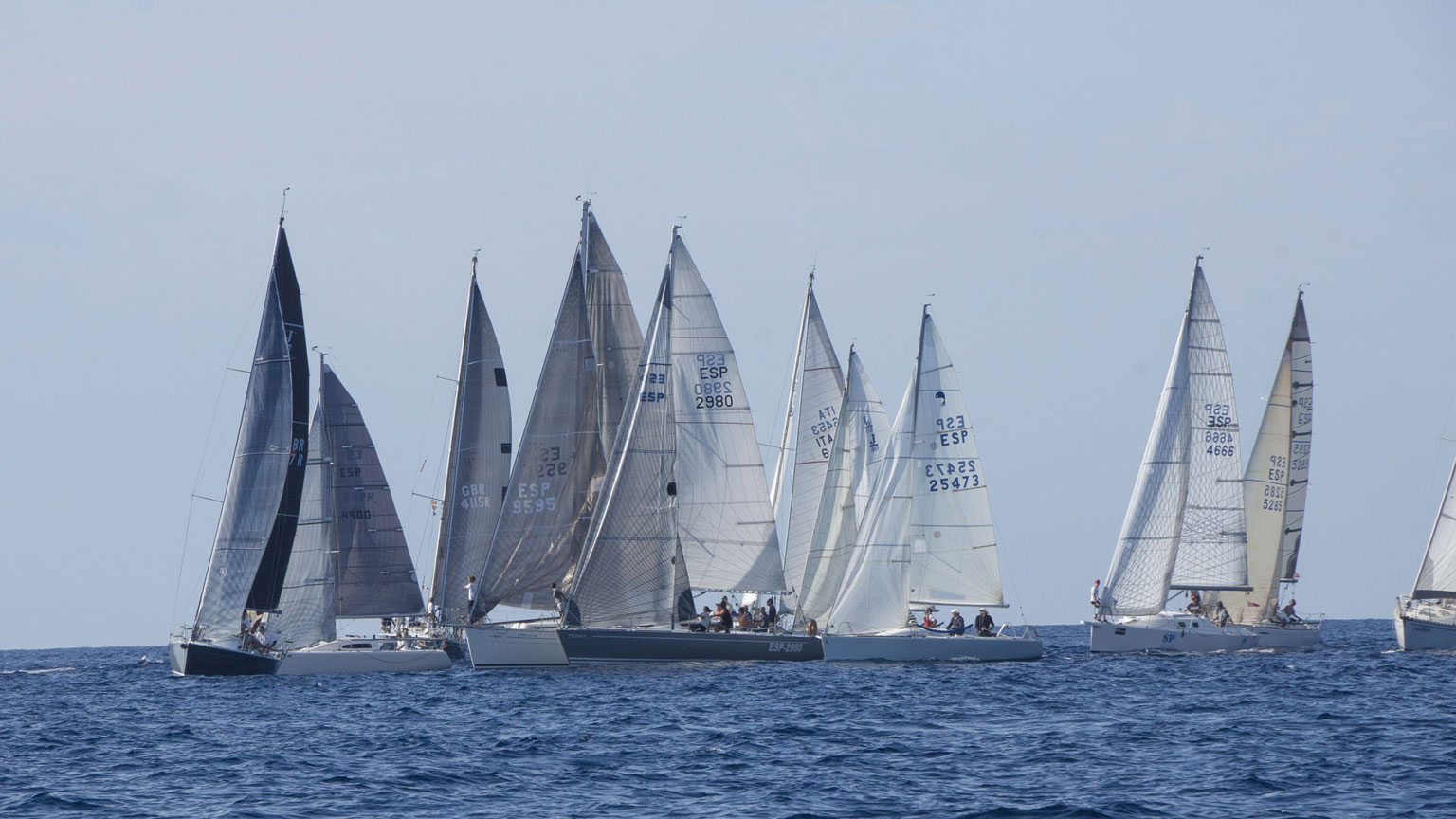 40 embarcaciones se disputan el Trofeo Presidente del Club de Vela Puerto de Andratx