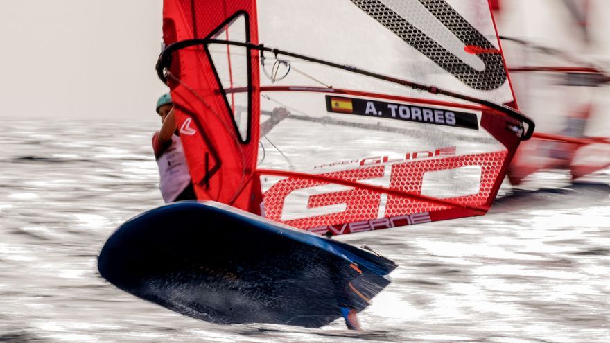 La regatista del CNA Andrea Torres  participa en los Juegos Mediterráneos de Vela de Orán 2022