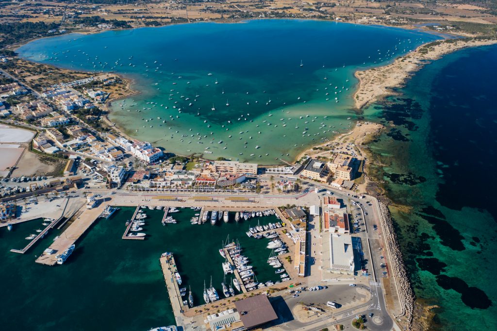 El Consell de Formentera propone un plan para regular los fondeos en s’Estany des Peix